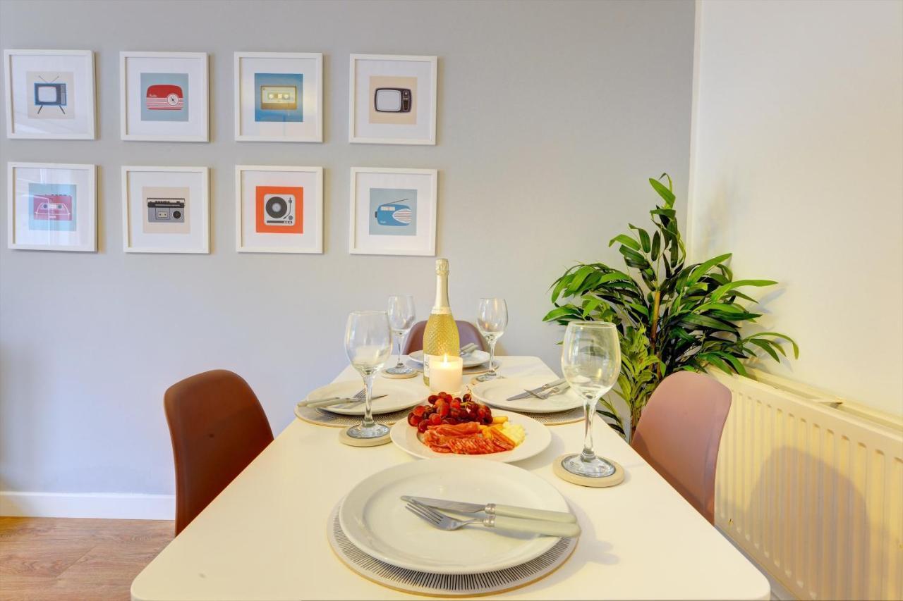 Modern 2 Bed House Sleeps 6 Southam Town Centre - Inspire Homes Ltd Buitenkant foto